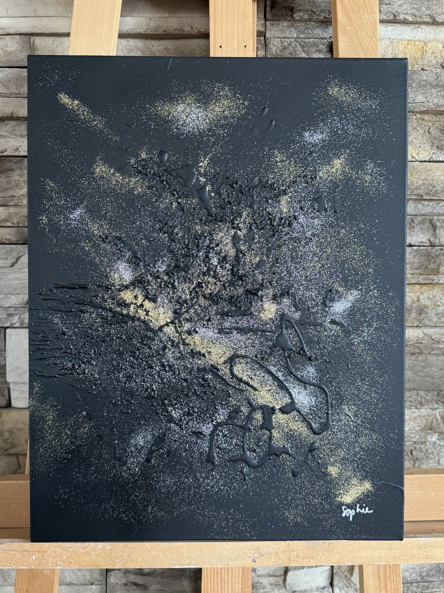 toile obscurité sur chevalet