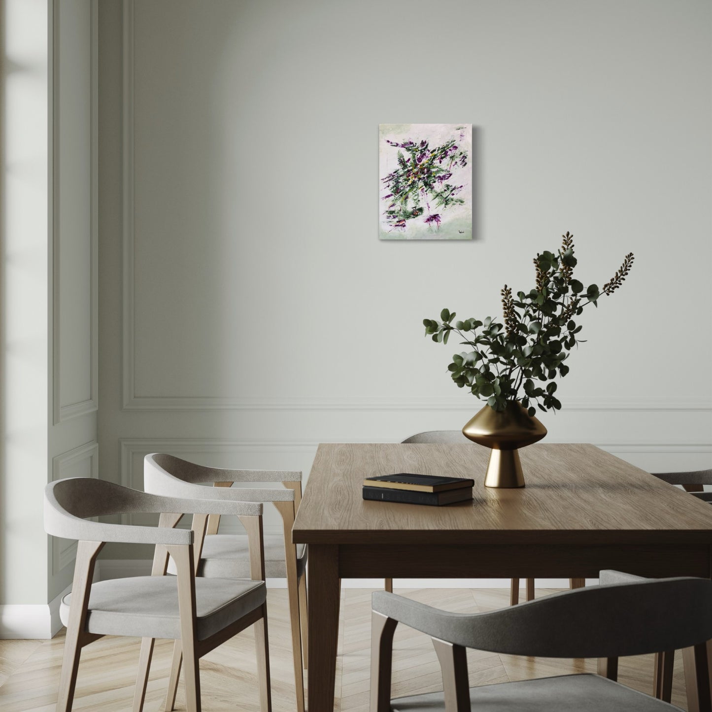 toile surprise dans une salle à manger